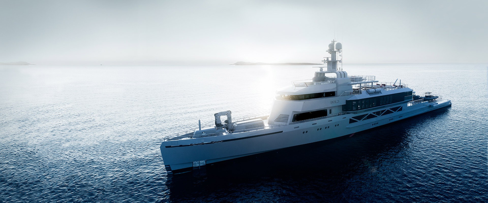 由于更轻，，，，以是续航更远！